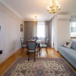 Appartement Maya's Flats & 102 - Premium Prz