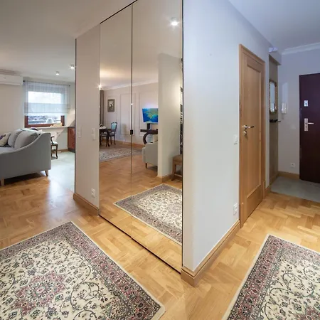 Maya's Flats & 102 - Premium Przy Parku Regana 3 Blisko Plazy Lägenhet Gdańsk