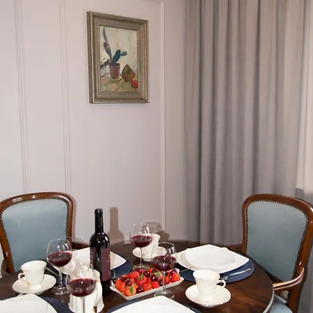 Maya's Flats & 102 - Premium Prz