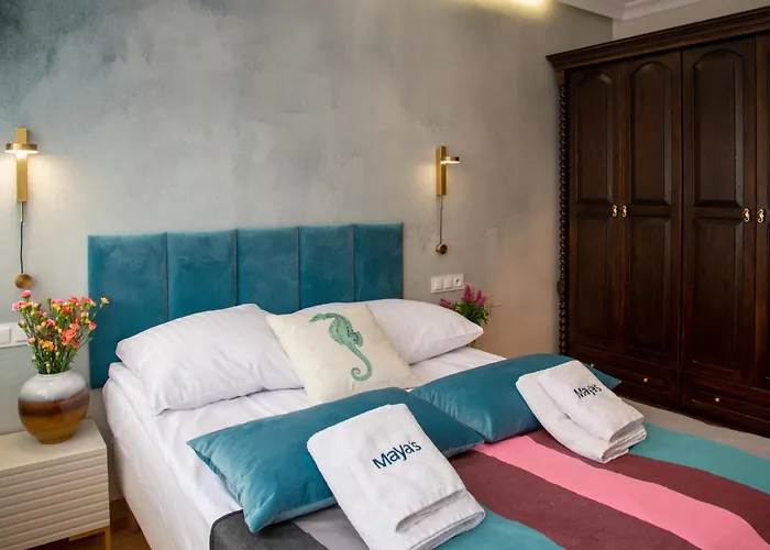 Maya's Flats & 102 - Premium Prz