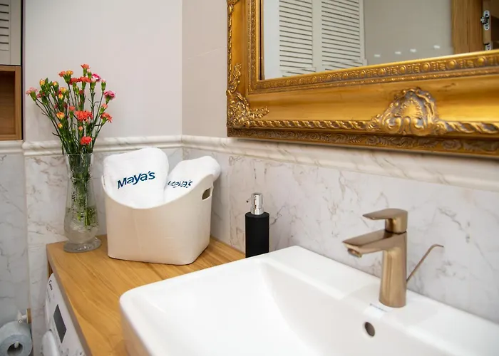 Maya's Flats & 102 - Premium Prz *